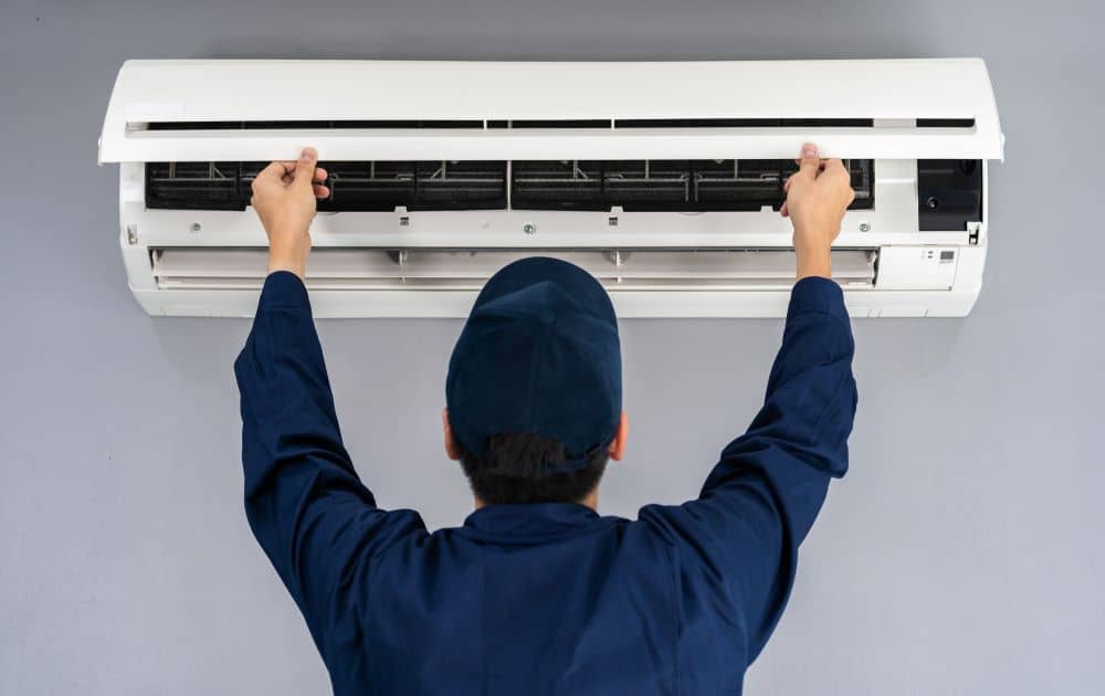 AC Service and Maintenance in Dubai